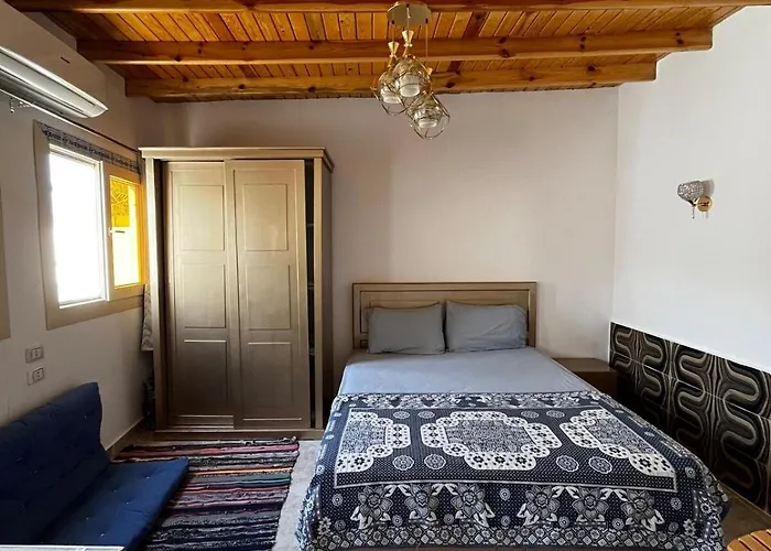 Cosy Side One Bedroom In Assala, شقة دهب